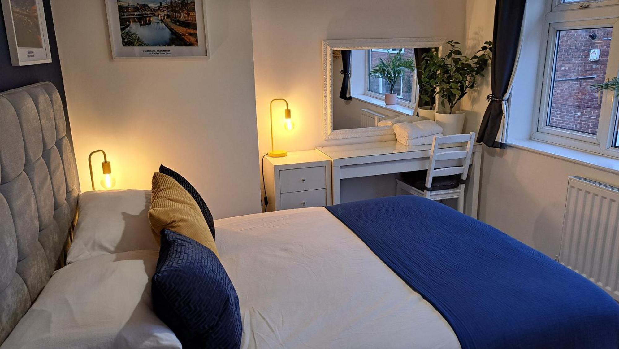 The Heart - Cosy 3 Bedroom House With Double Driveway And Garden In Manchester Kültér fotó