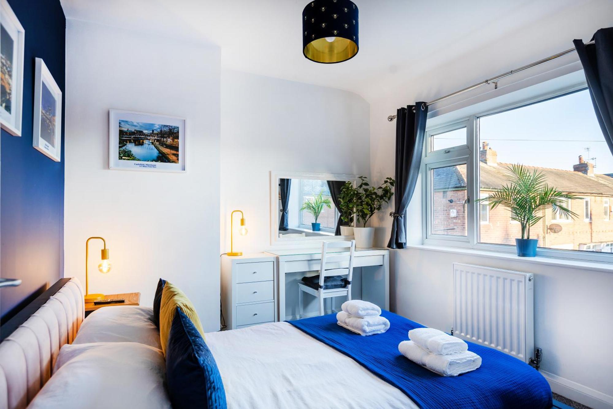 The Heart - Cosy 3 Bedroom House With Double Driveway And Garden In Manchester Kültér fotó
