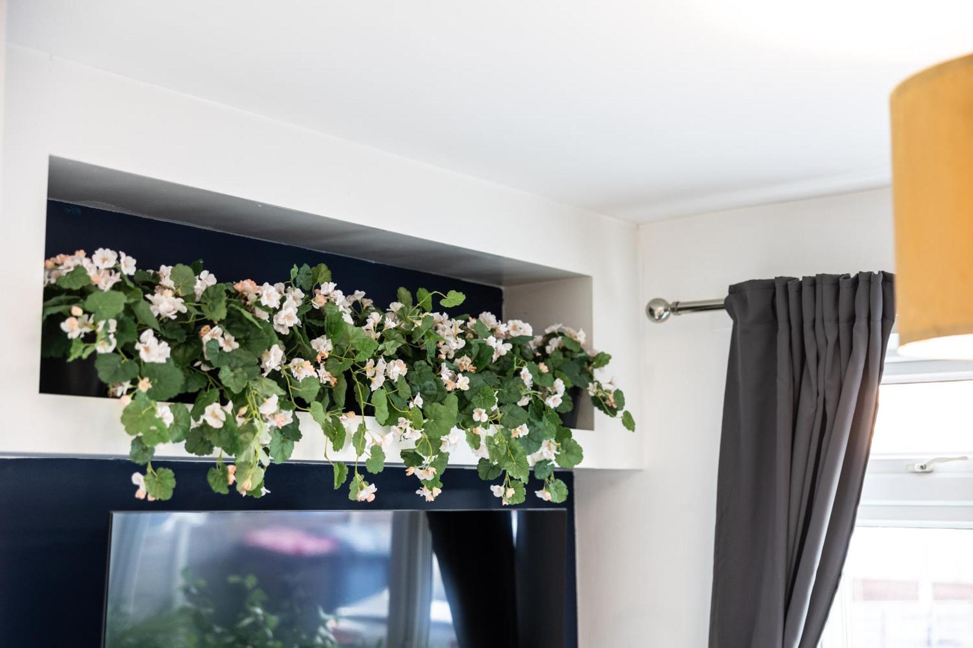 The Heart - Cosy 3 Bedroom House With Double Driveway And Garden In Manchester Kültér fotó