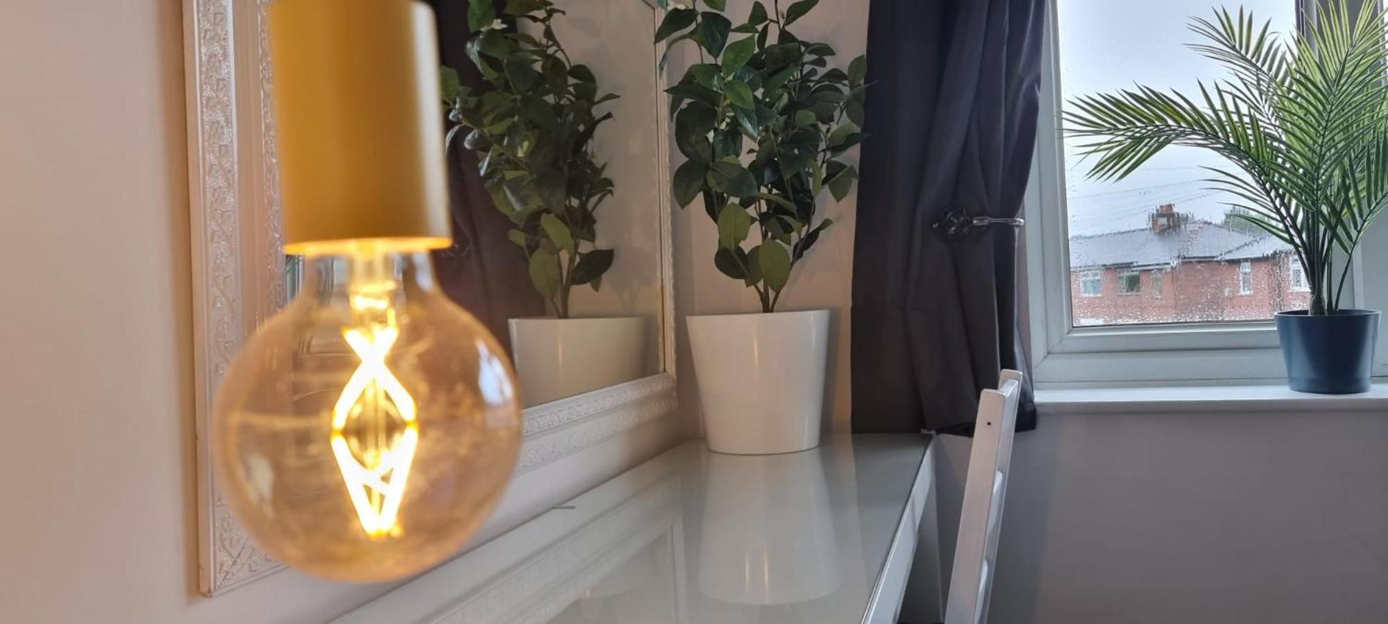 The Heart - Cosy 3 Bedroom House With Double Driveway And Garden In Manchester Kültér fotó